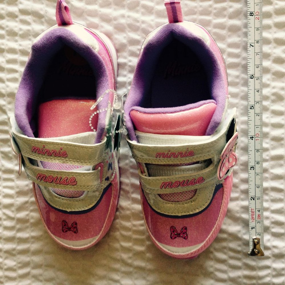 Minnie Mouse Toddler Girls Light Up Sneaker - Picture 13 of 16